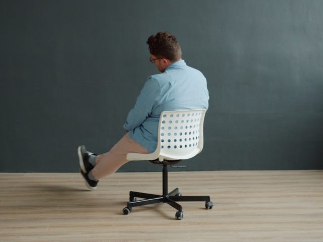 Exercices quotidiens simples pour posture et mobilité